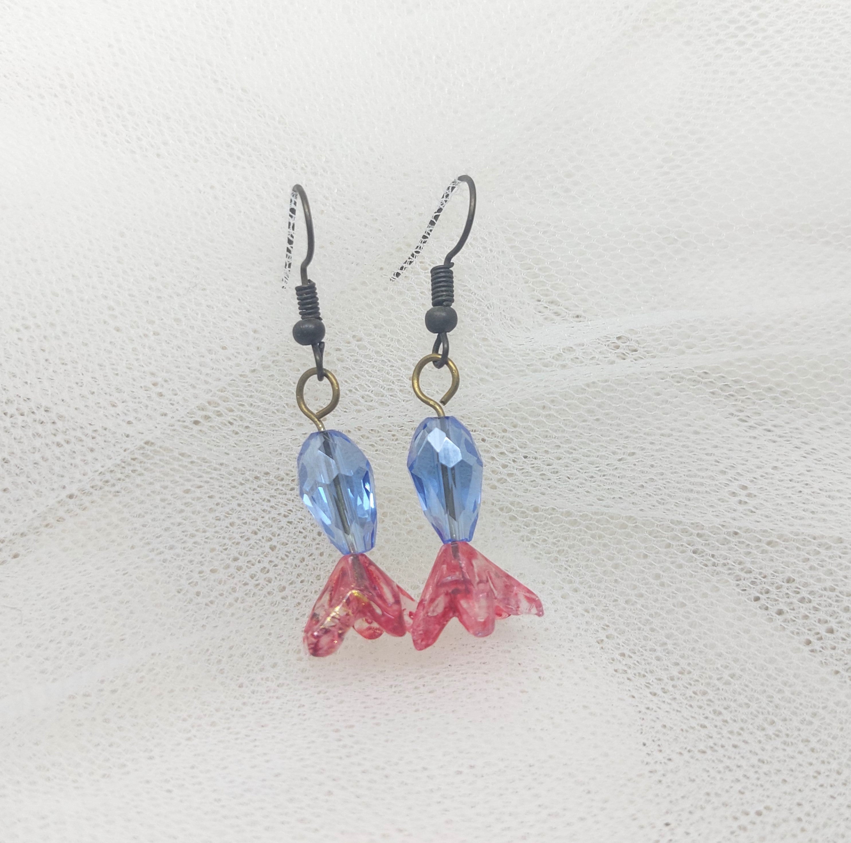 Skypetal Drop Earrings Azzure Red / Onyx Sea