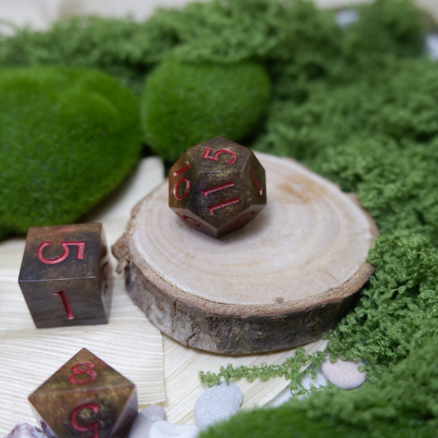 Gauntlet of Glory Artisan Dice Set