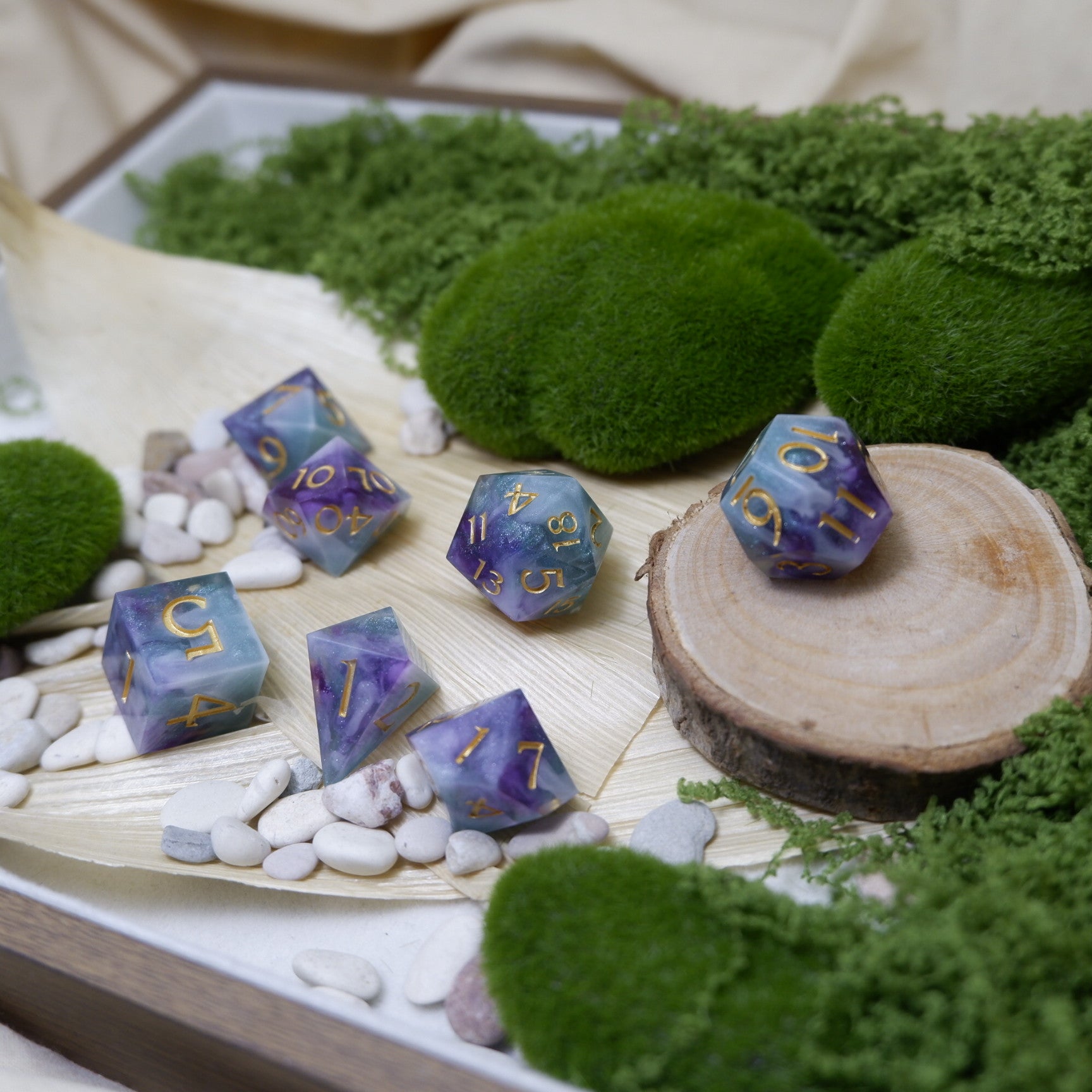 Darkforest Light Artisan Dice Set