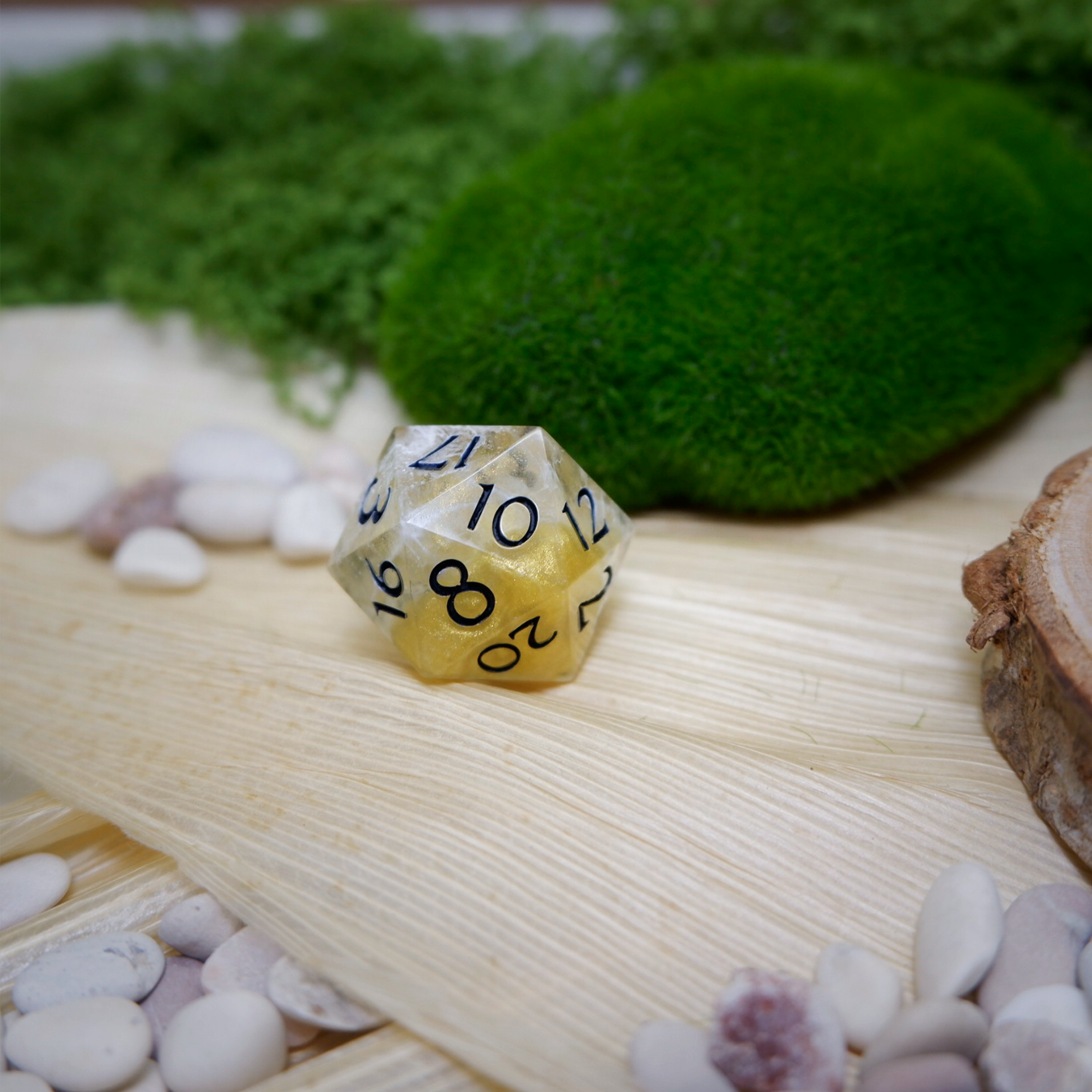 D20 Single Dice Solar Eclipse