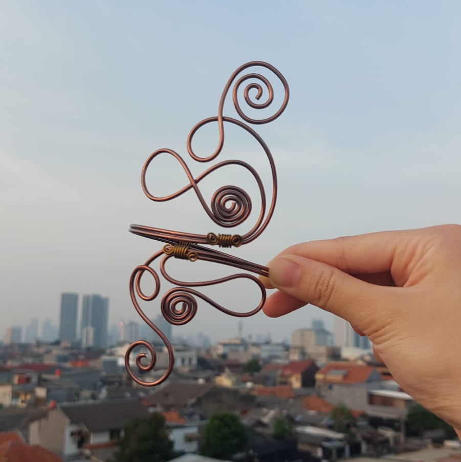 Wire Arm Cuff (2mm)